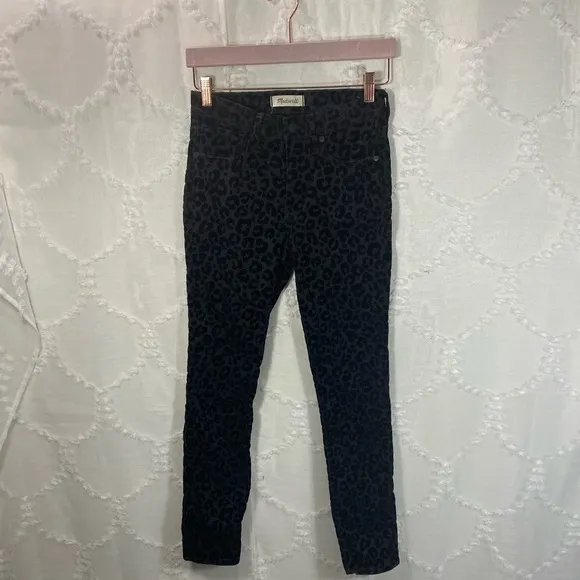 Madewell 9” mid rise black leopard skinny jean size 24