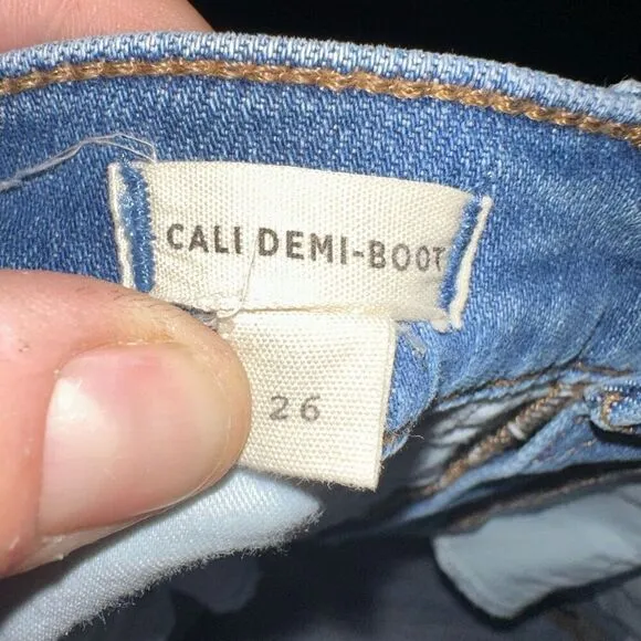 Madewell Cali Demi boot medium wash size 26 normcore jeans