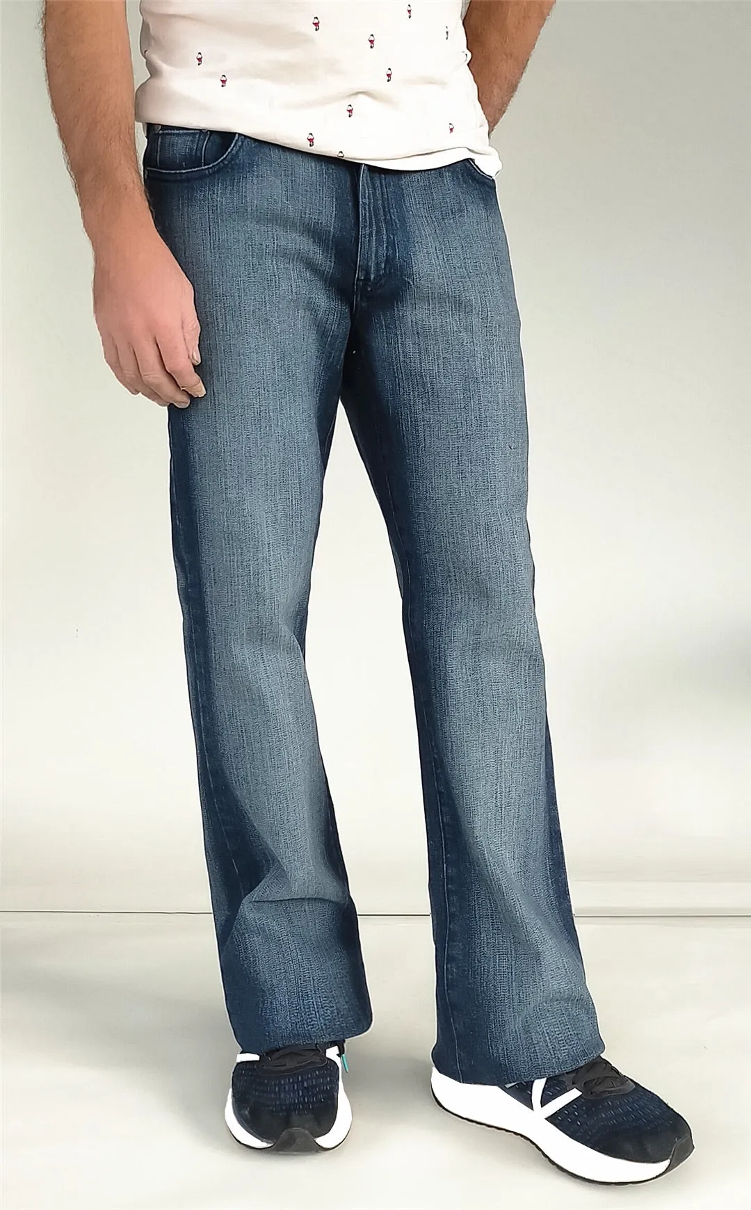 Men JEANIUS JEANS Joseph Relaxed Bootcut stretch Jeans in blue - Mid rise