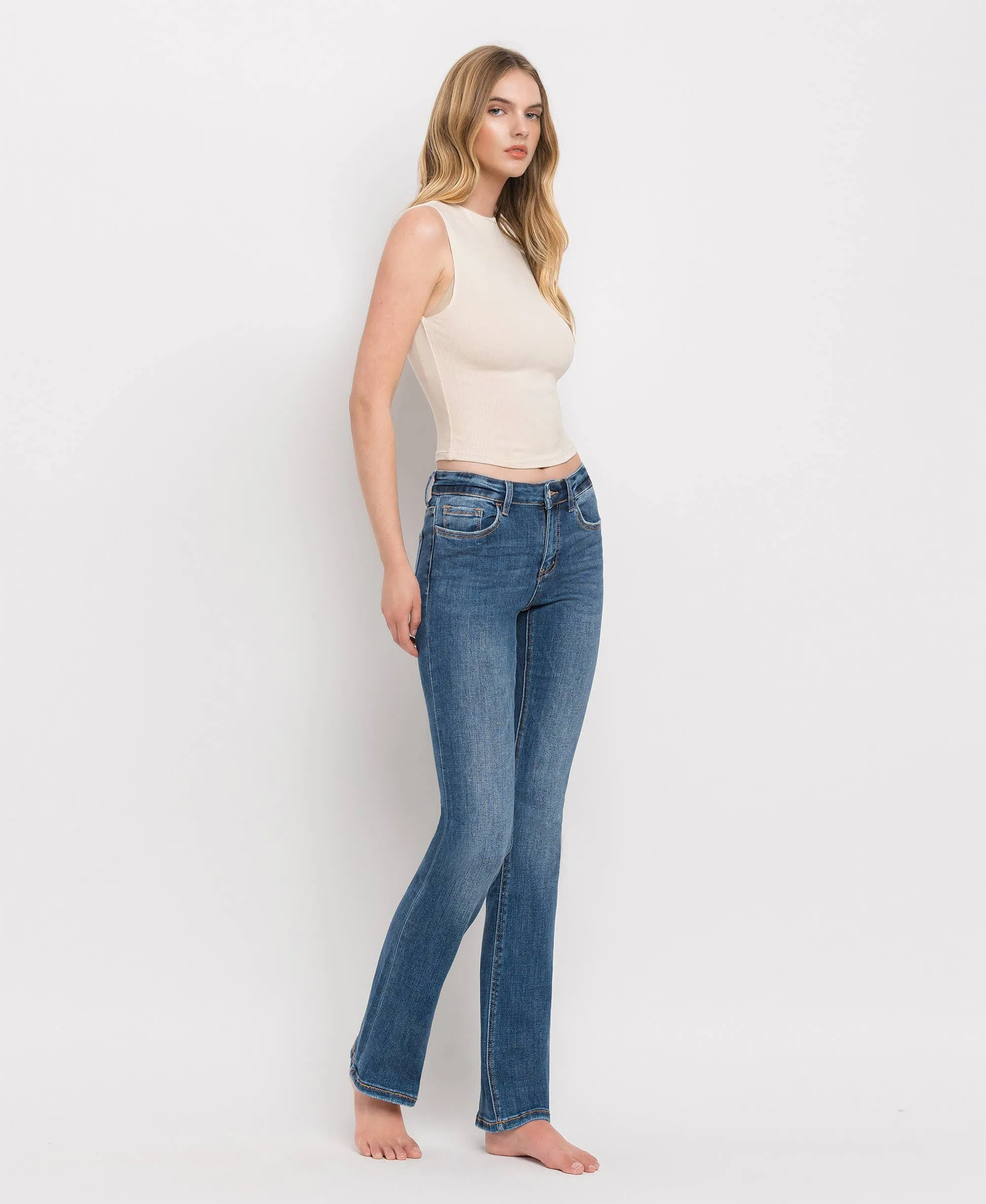 Mid Rise Bootcut Vervet Jeans: Titillating