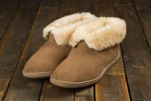 Minnetonka Men's Sheepskin Ankle Boot