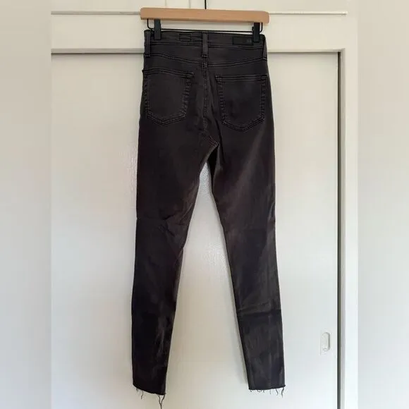 NWOT AG Mila High Rise Skinny 26