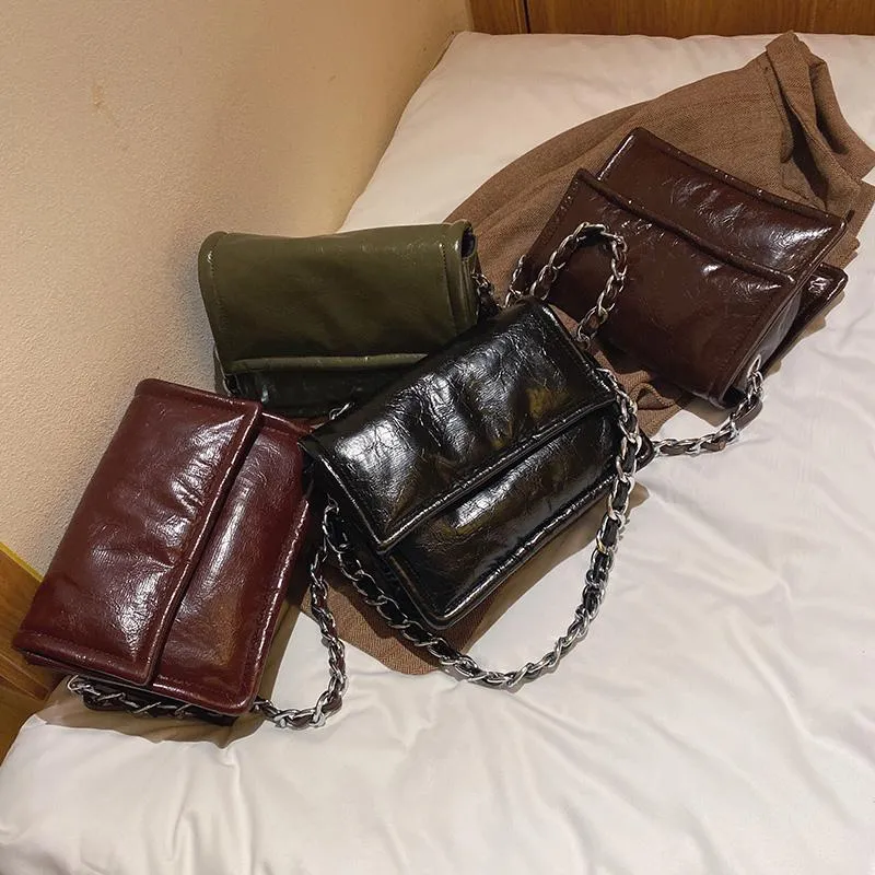 OCTAVIA Crossbody