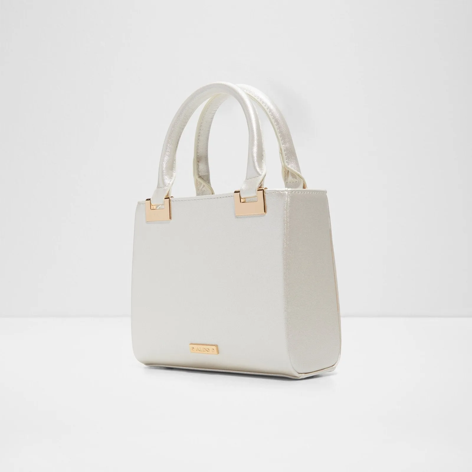 Pearleye / Satchel