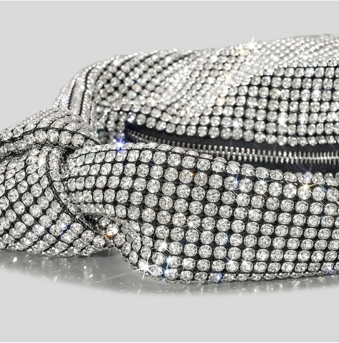 Queenie Clutch