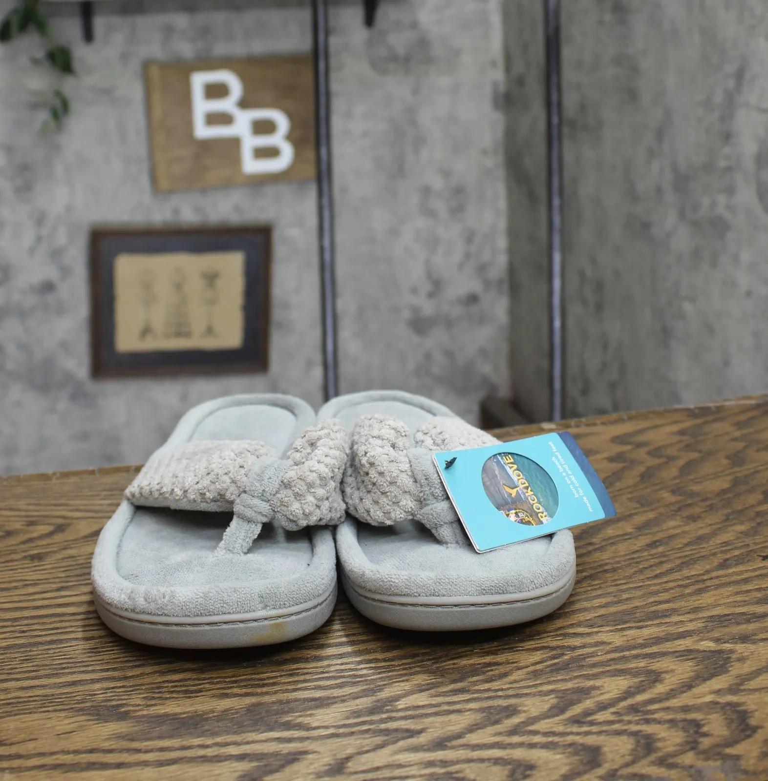 Rockdove Women's Cozy Memory Foam Flip Flop Slipper Gray XL (11-12)
