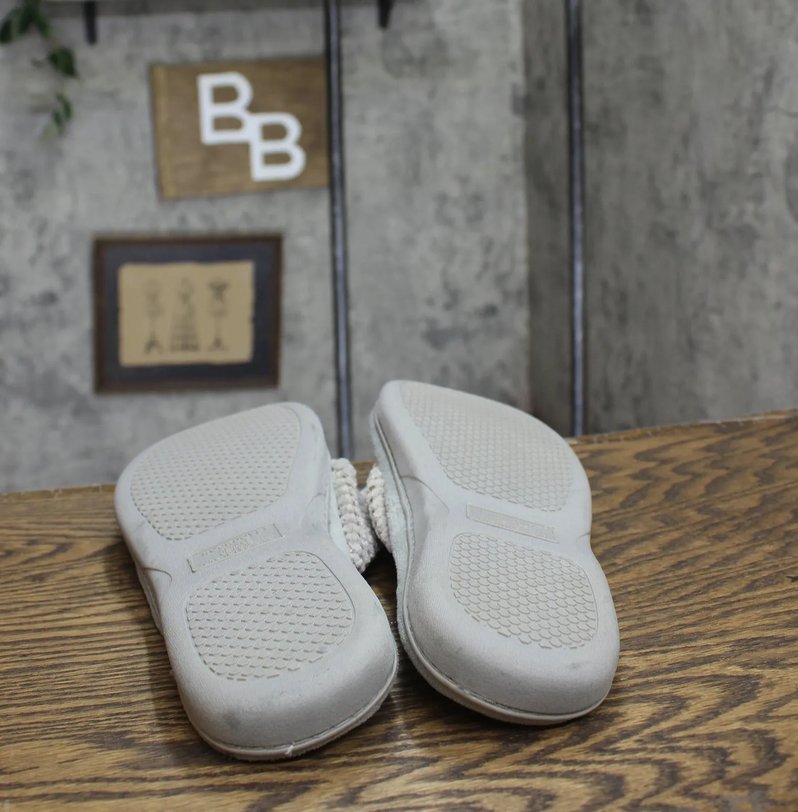 Rockdove Women's Cozy Memory Foam Flip Flop Slipper Gray XL (11-12)