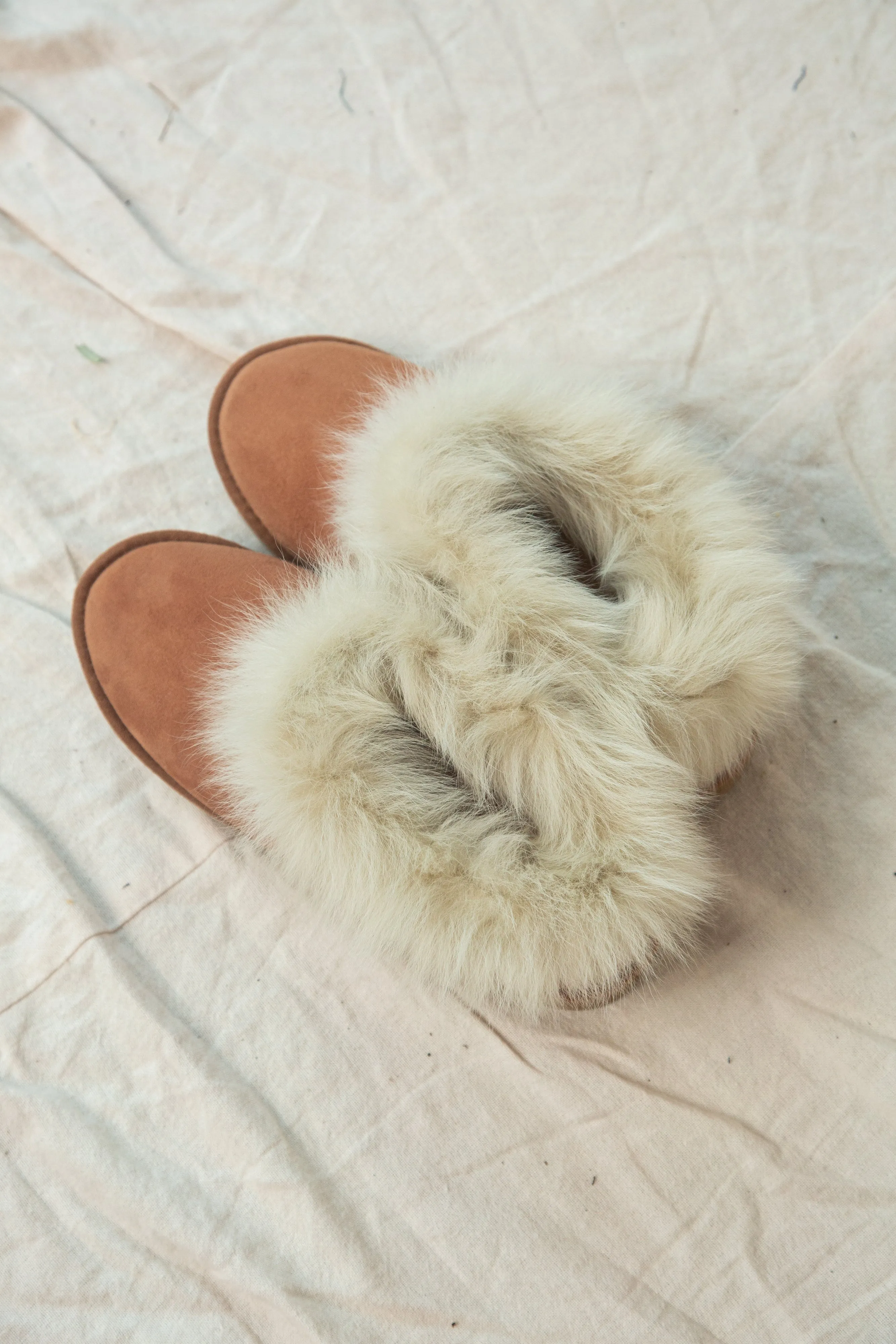Rowan Sheepskin Slippers In Tan