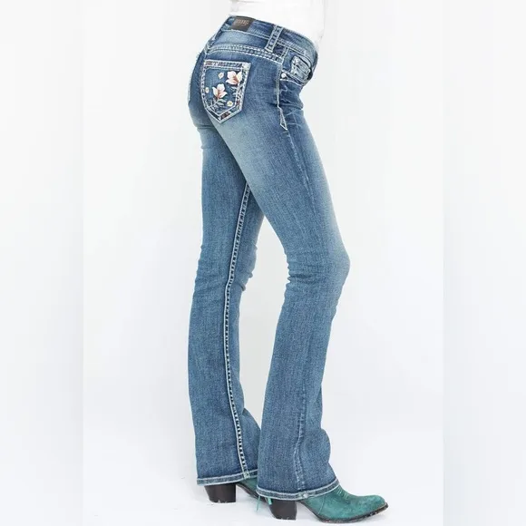 Shyanne Women's Floral Pocket Bootcut Jeans