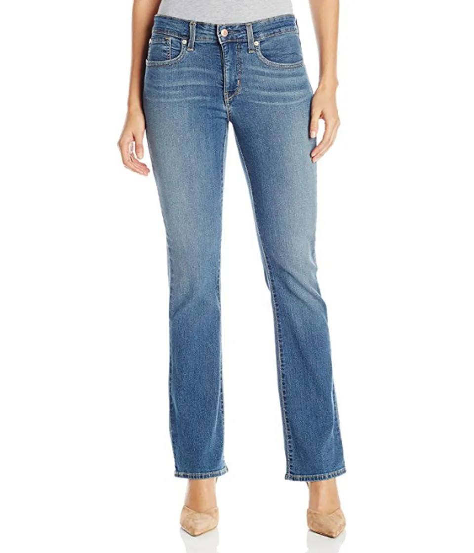 SIGNATURE BY LEVI STRAUSS & CO. GOLD LABEL - TOTALLY SHAPING BOOTCUT JEAN
