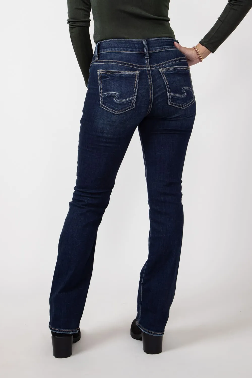 Silver Jeans Mid Rise Suki Slim Bootcut Jeans for Women | L93616CVS421