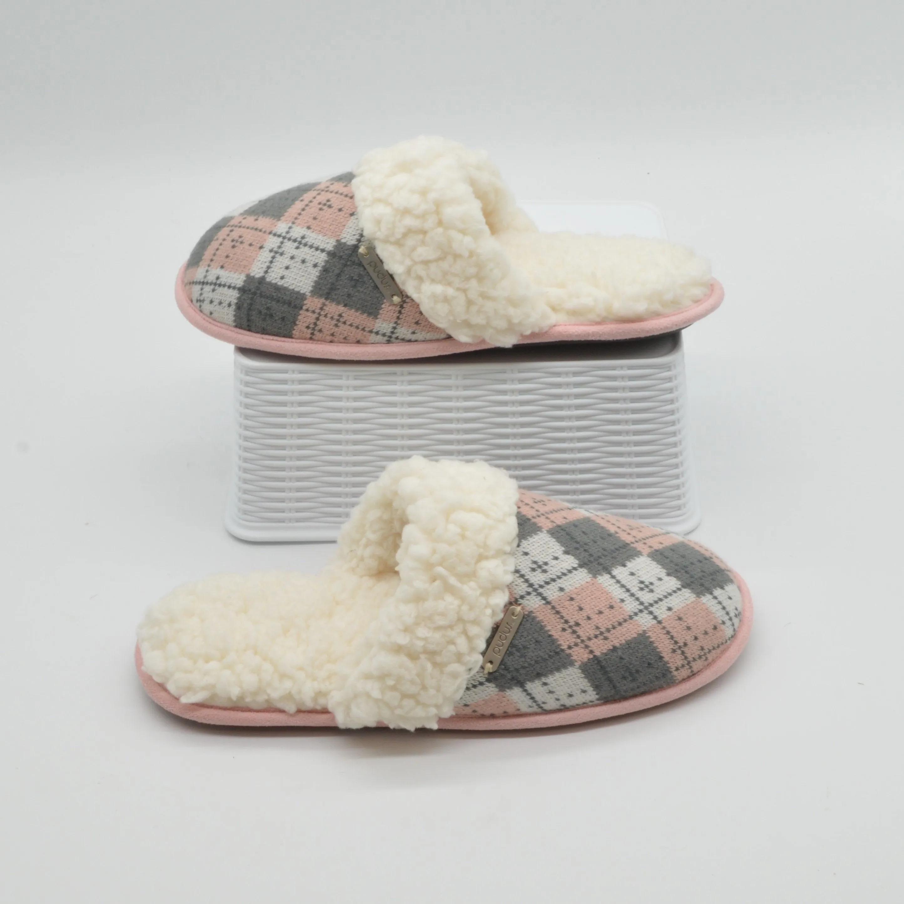 Slides | Argyle Blush