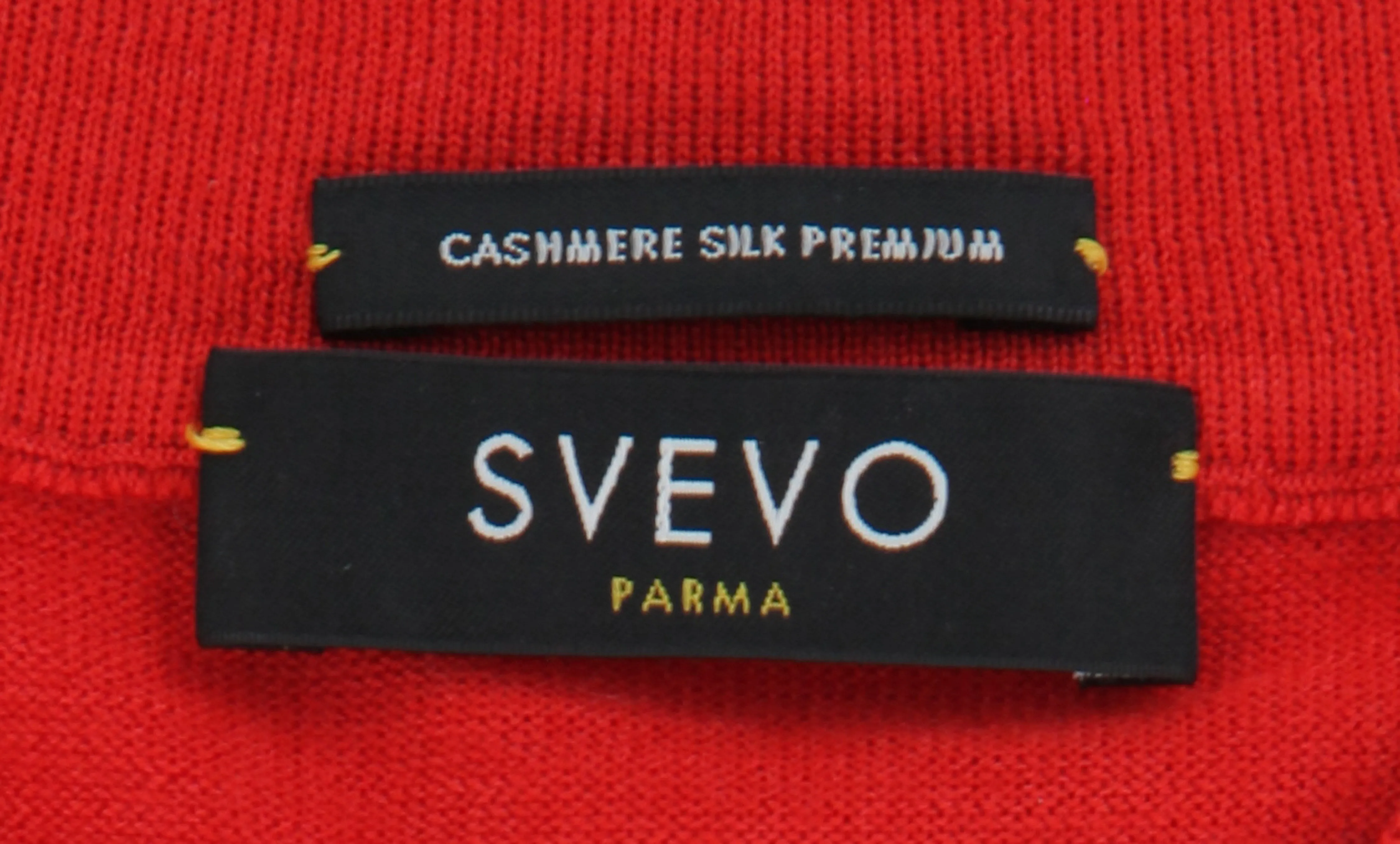 Svevo Parma Red V-Neck Sweater