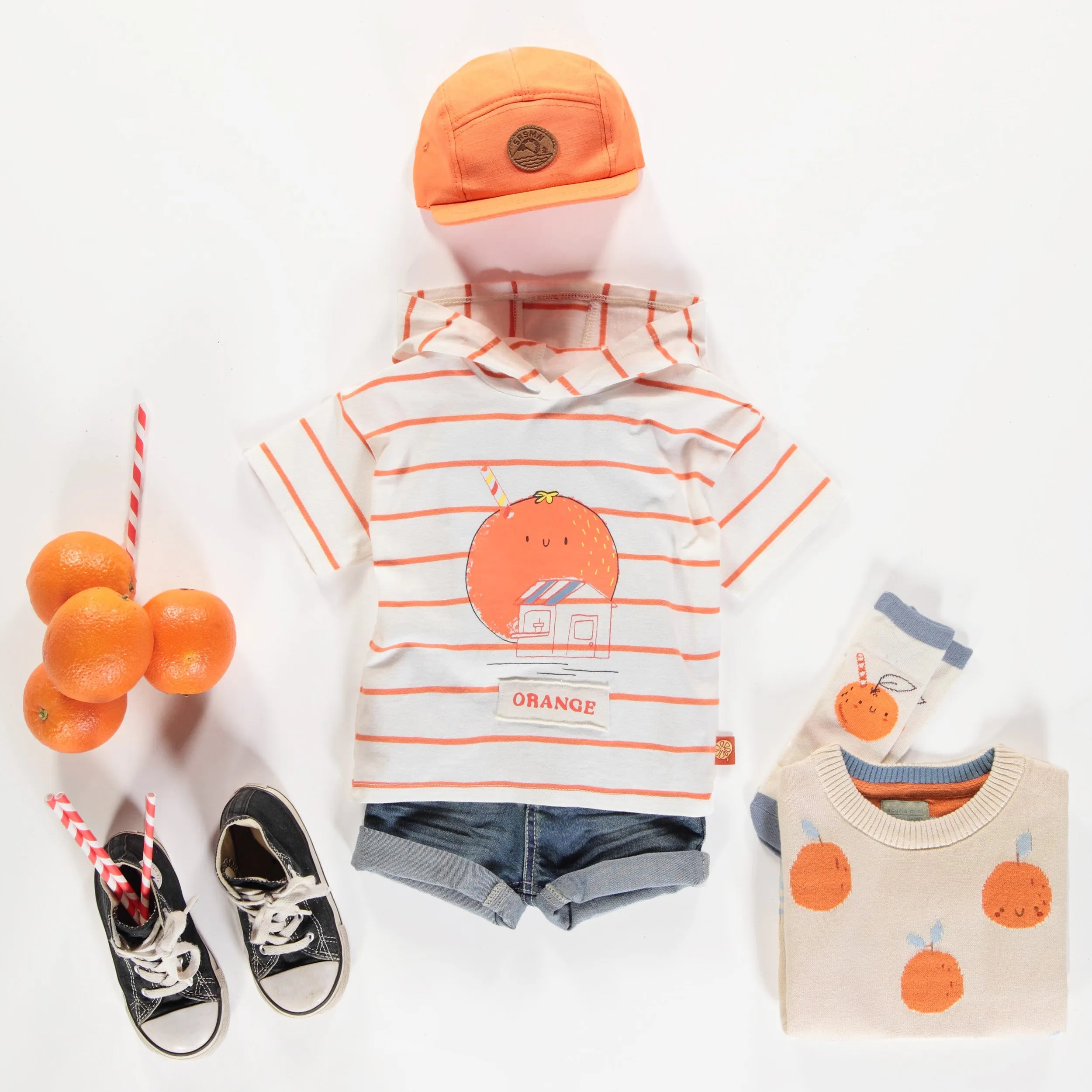 T-shirt à capuchon et manches courtes blanc et orange rayé avec illustration, bébé || White and orange stripes short sleeves hooded t-shirt with print, baby