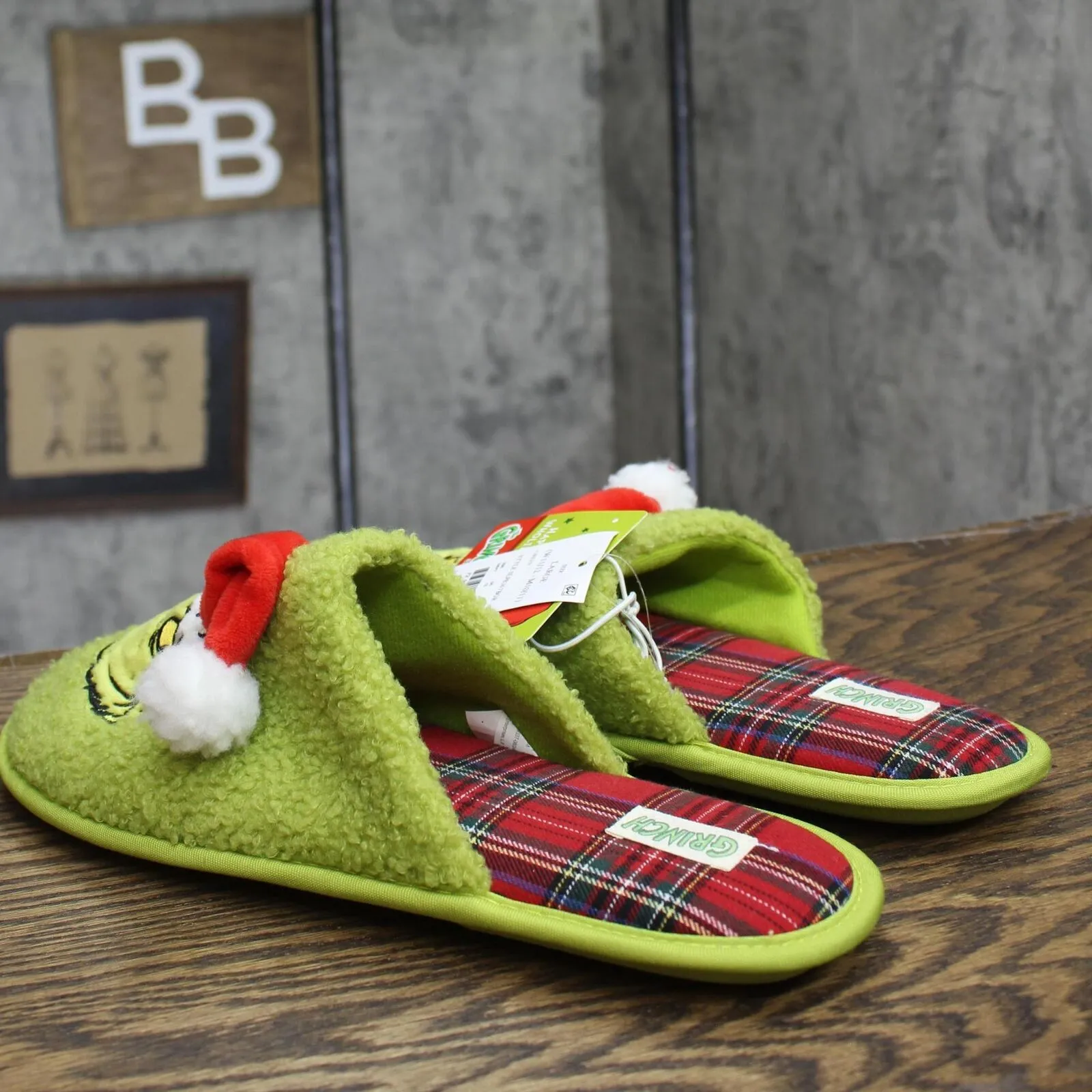The Grinch Mens Womens Holiday 3D Hat Scuff Slippers Green L (W 11/12 M 10/11)