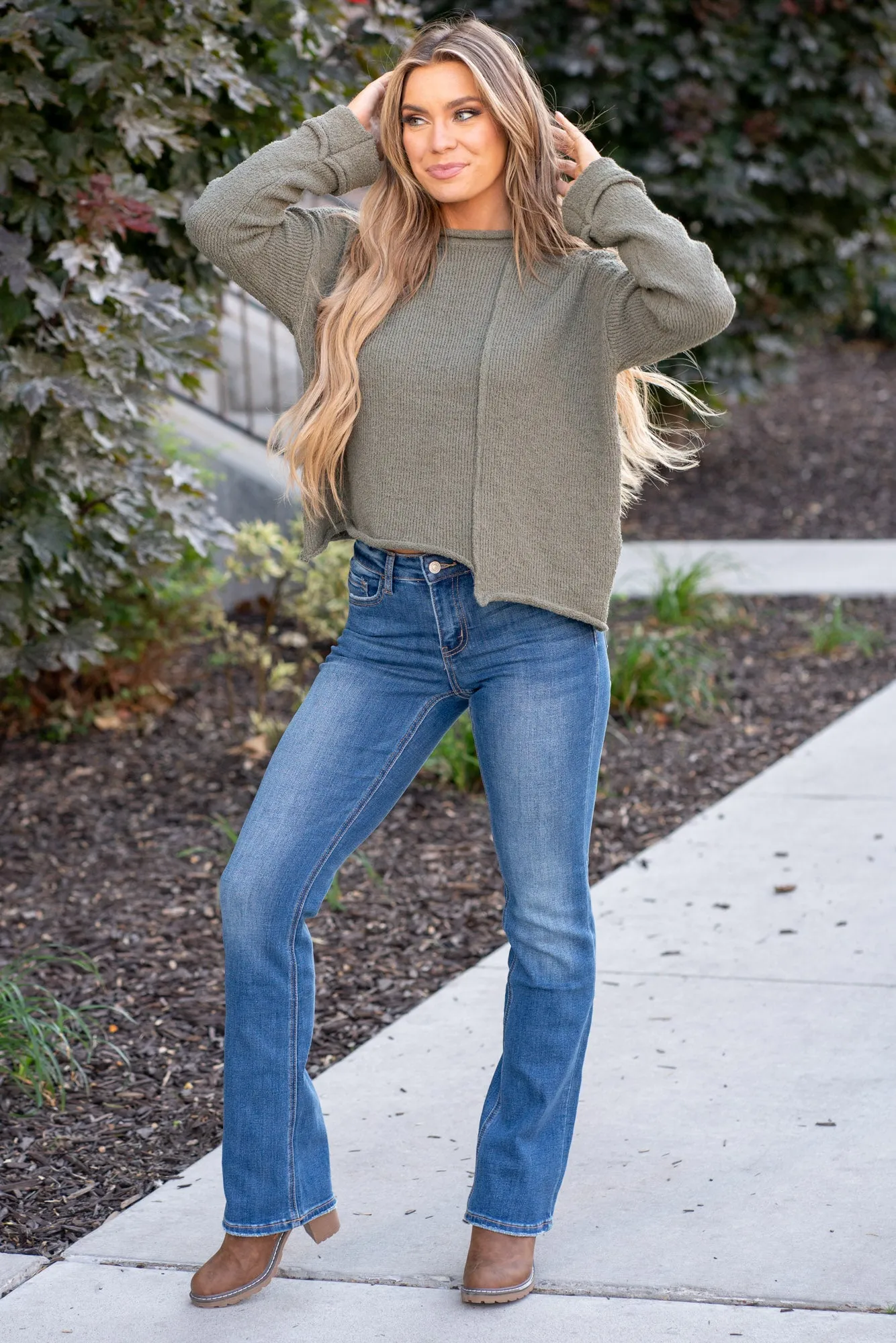 Titallating Mid Rise Slim Boot Cut