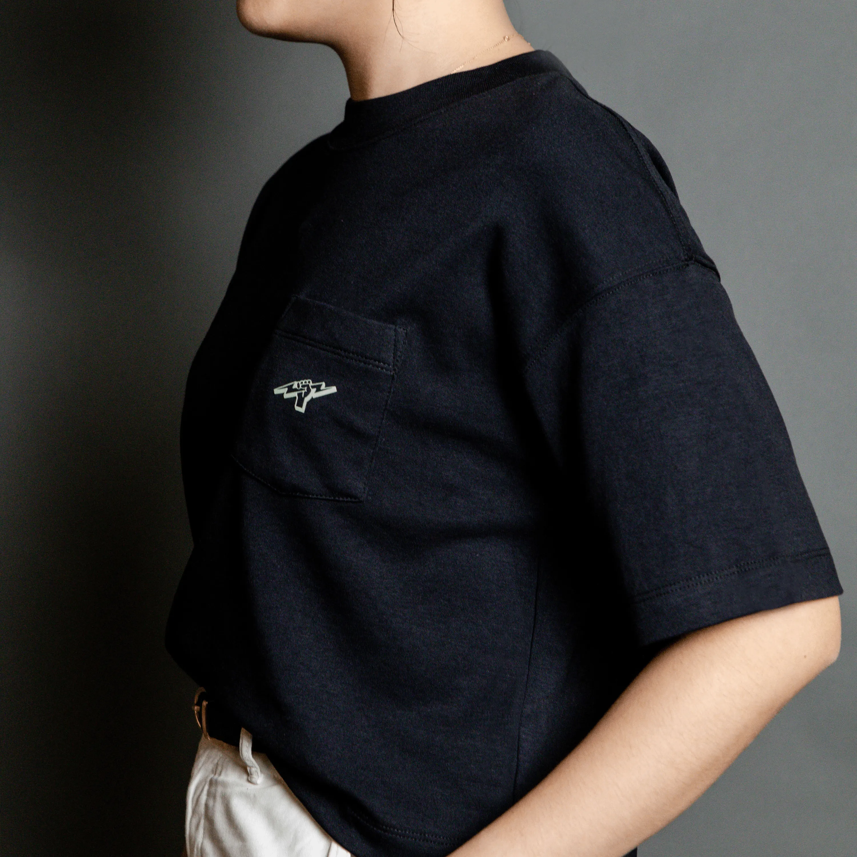Titan Essentials Fist Logo Women's Cropped Pocket Tee - Black