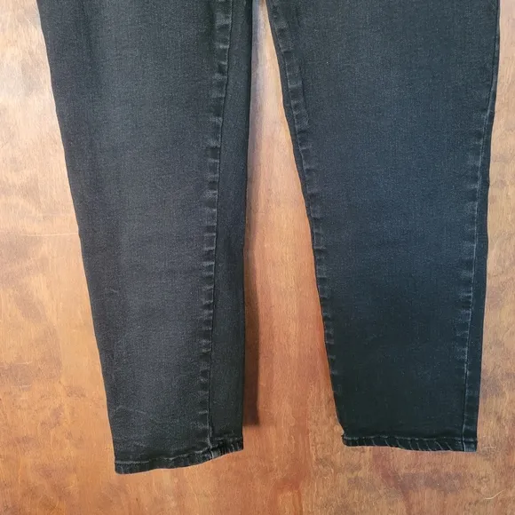 Universal Standard black denim jeans stretch skinny leg ankle 16