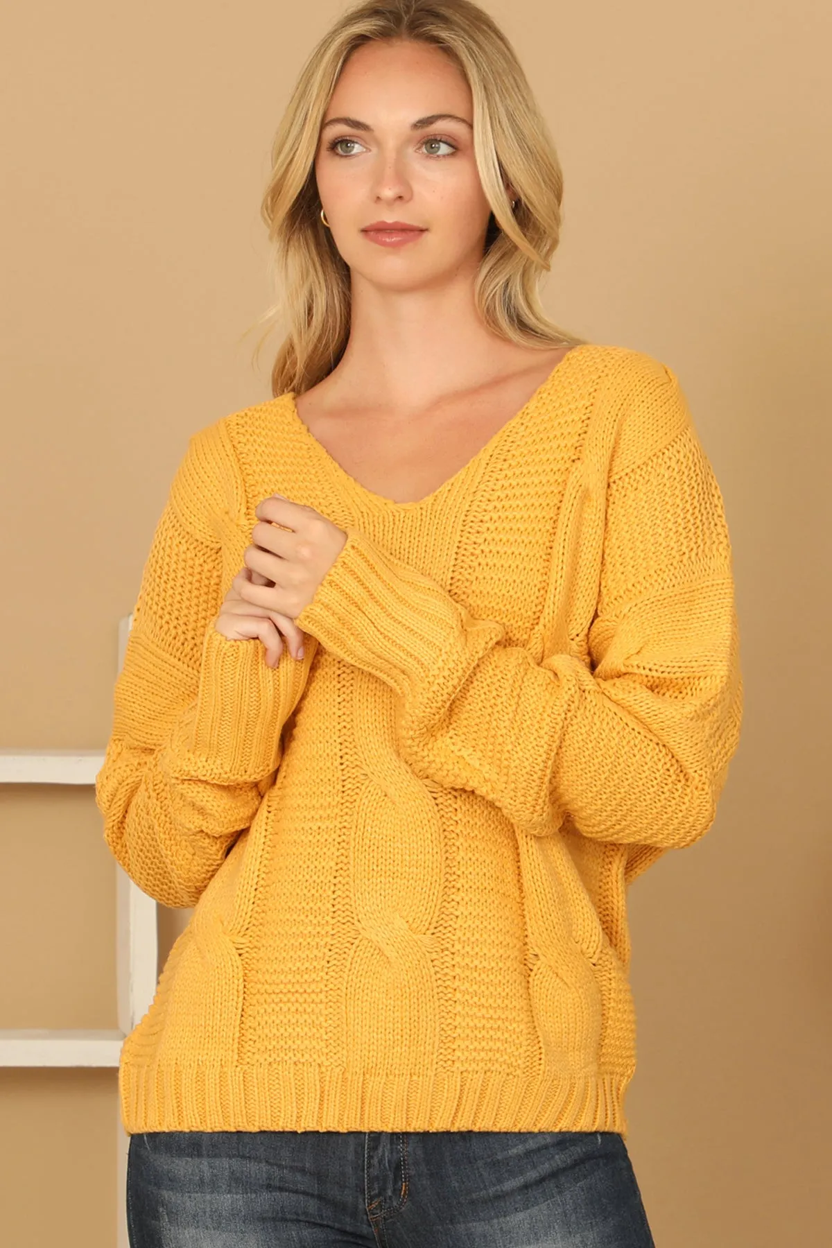 V-NECK KNITTED SWEATER
