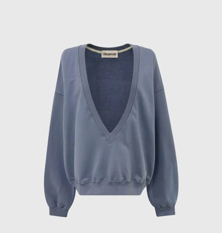 V-neck sweatshirt skirt