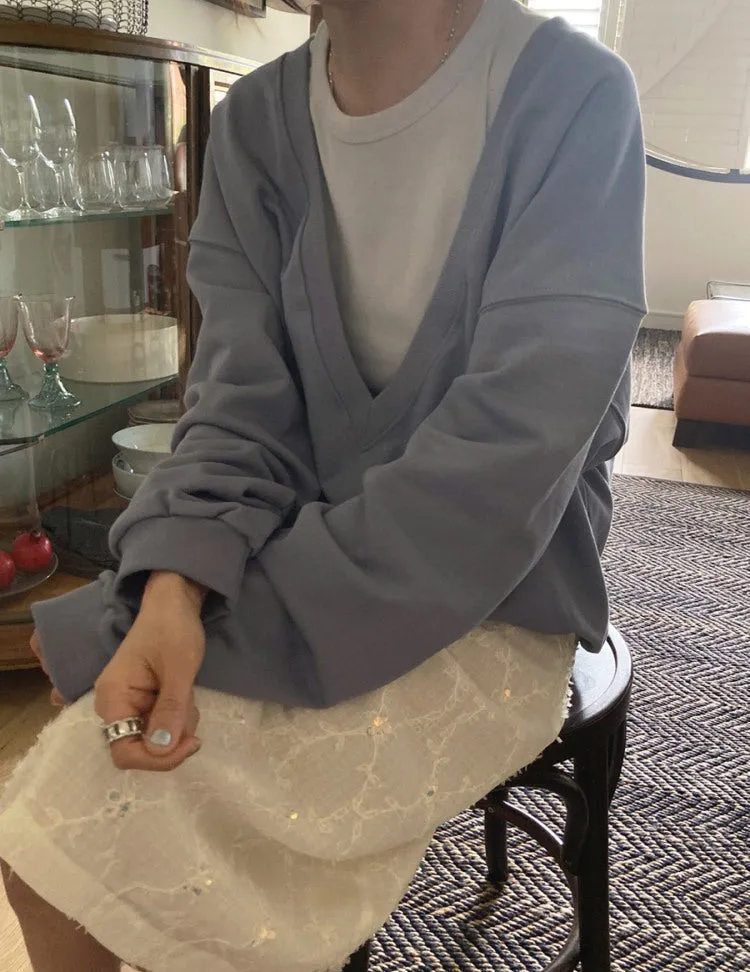 V-neck sweatshirt skirt