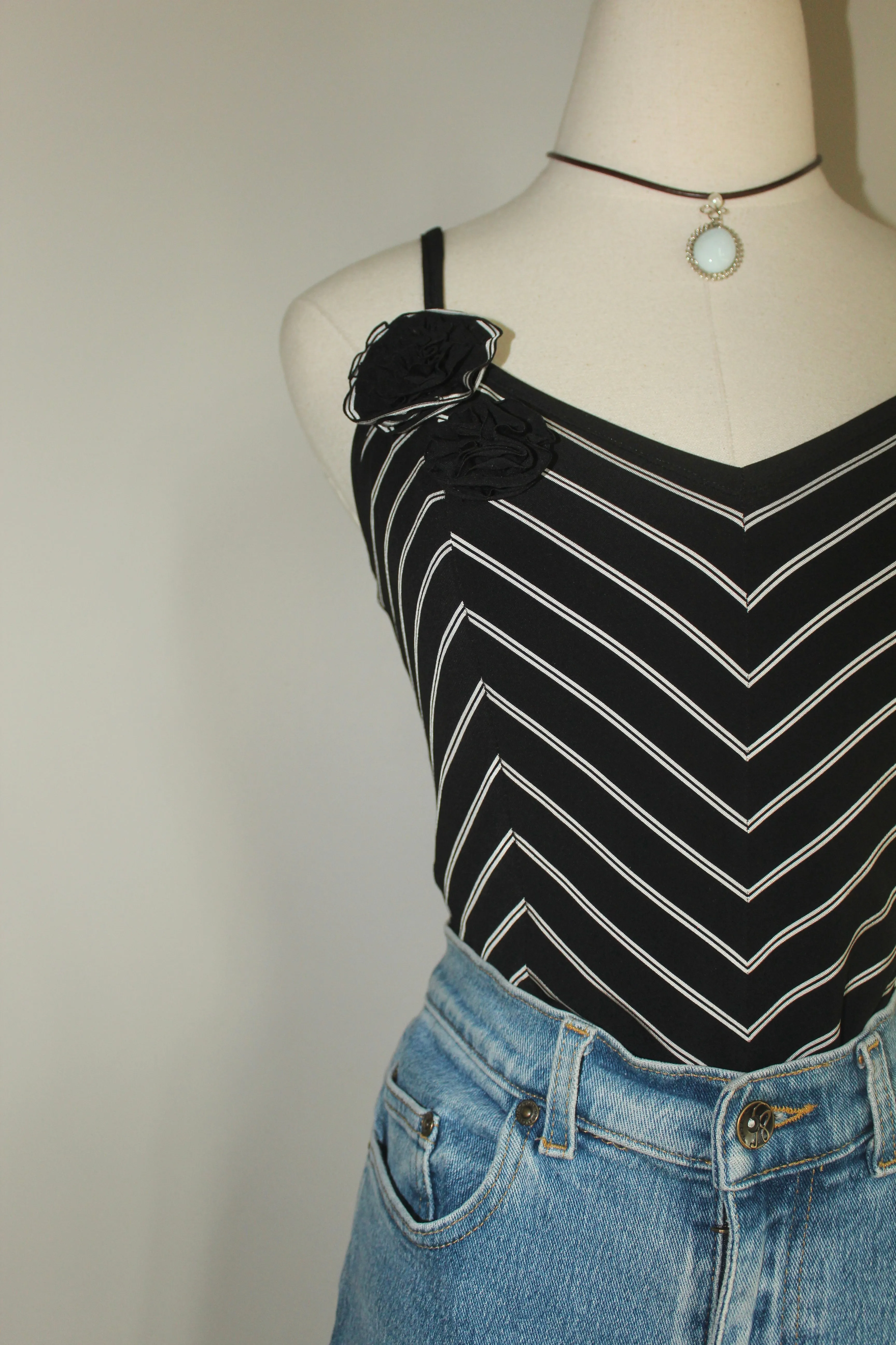 Vintage 90s Floral Striped Knit Cami (S-M)