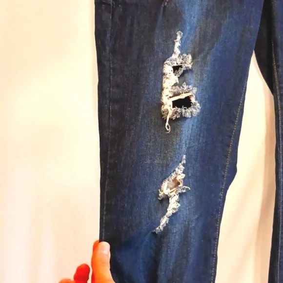 V.I.P JEANS  Plus Size 14 Dark Blue Stone Washed w Large Distress FASHION Holes
