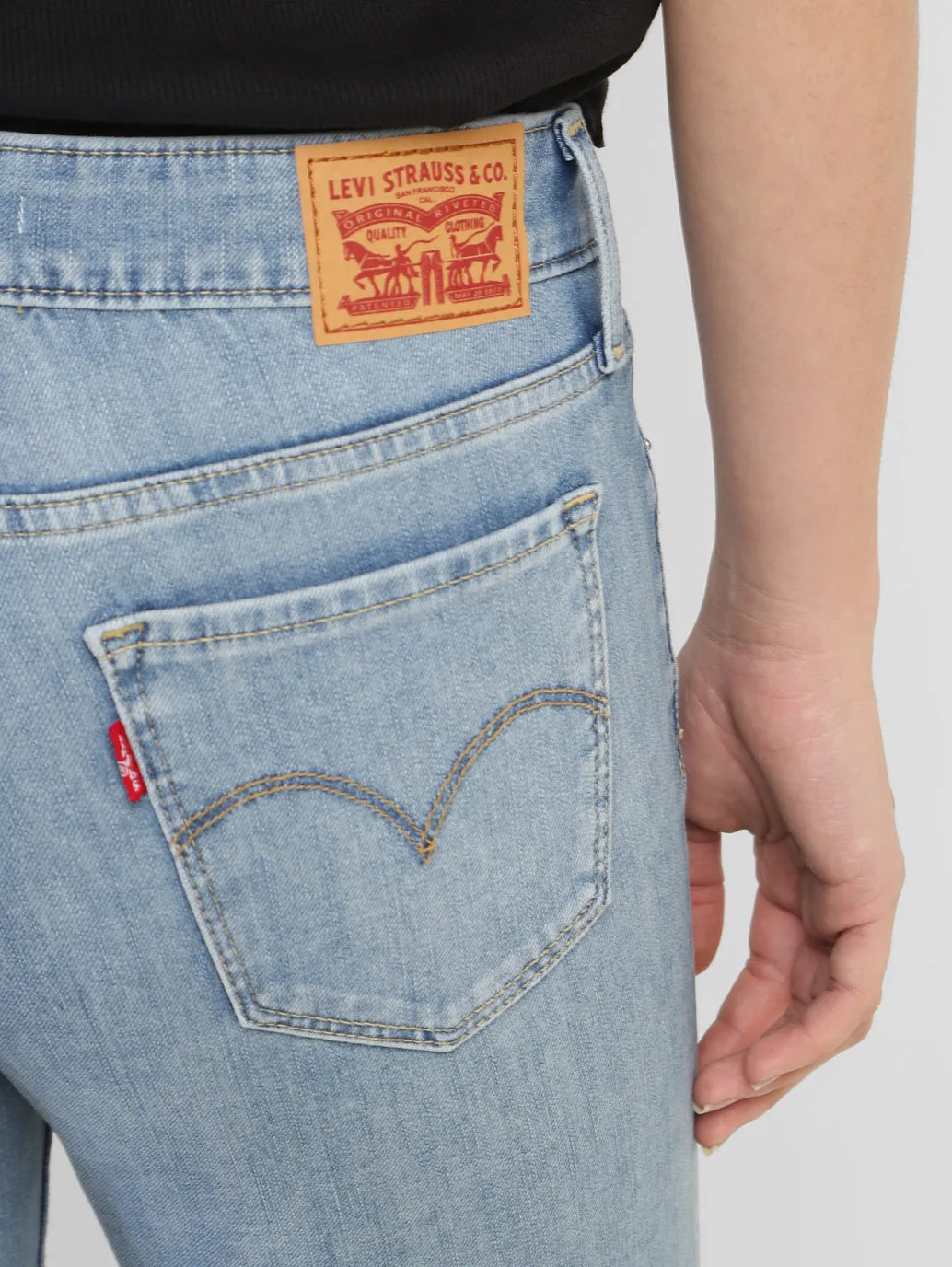 Women's 711 Blue Skinny Fit Mid Rise Jeans