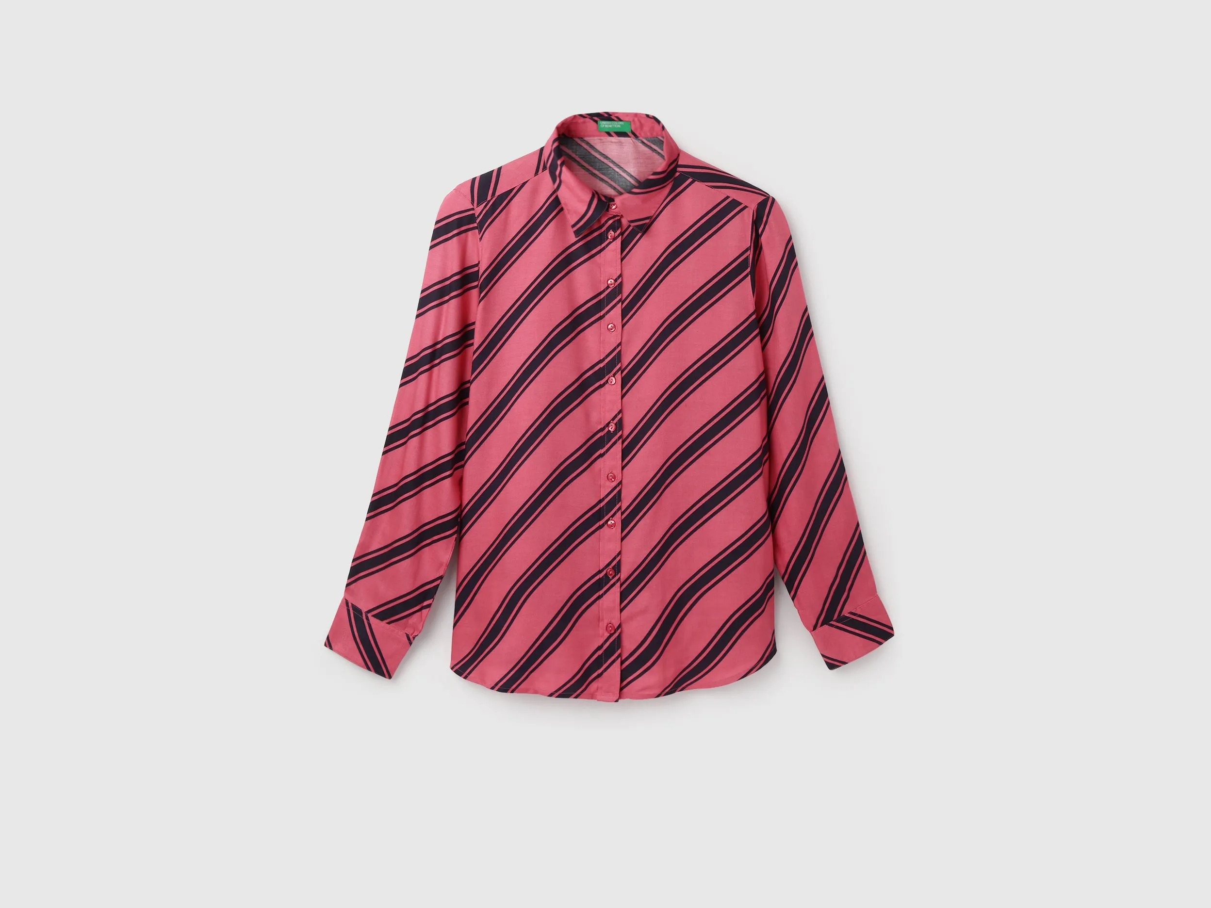 Women's Regular Fit Spread Collar Striped Shirts