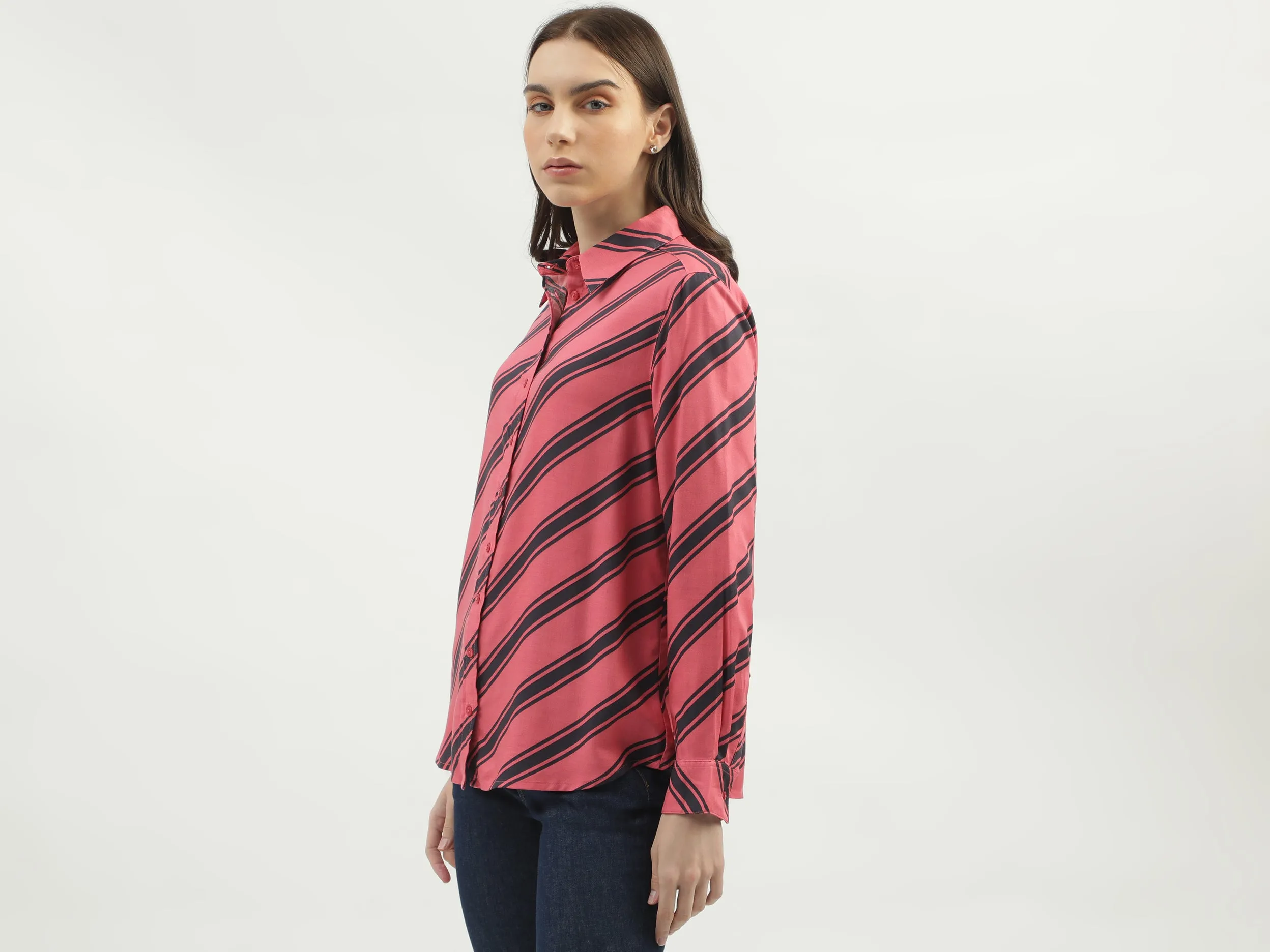 Women's Regular Fit Spread Collar Striped Shirts