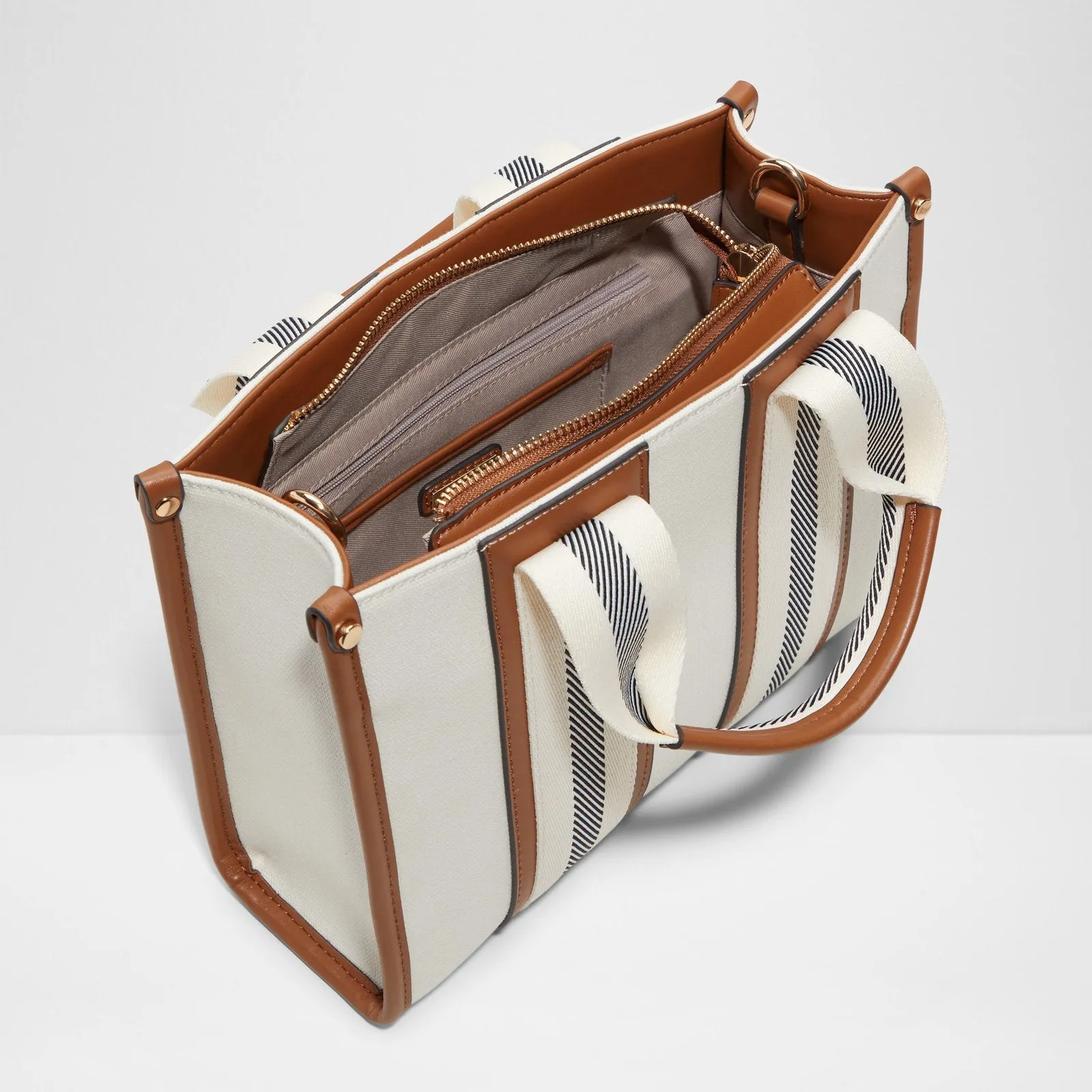 Zendaria / Satchel